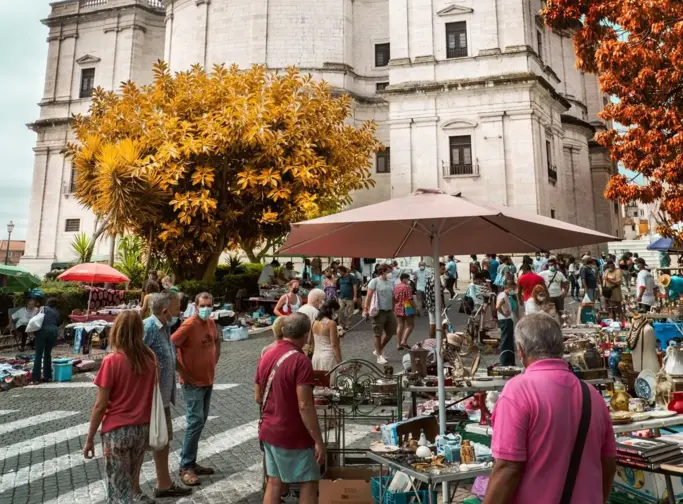 Feira de antiguidades